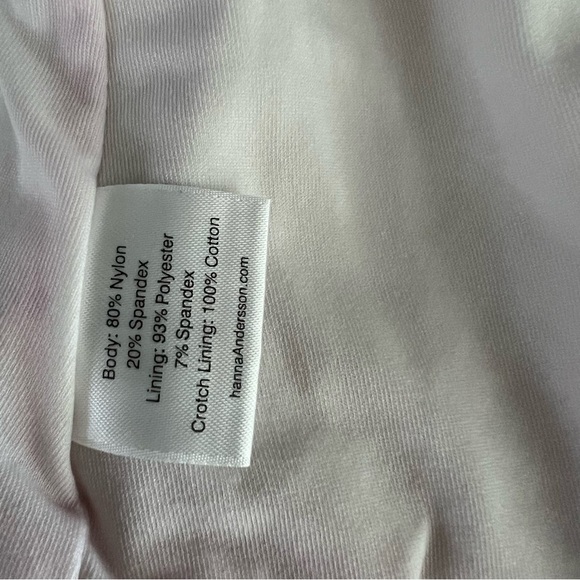 Hanna Andersson Girls Halter Swimsuit One Piece Fish Scale Skirted PinkCream 140 - Picture 9 of 10